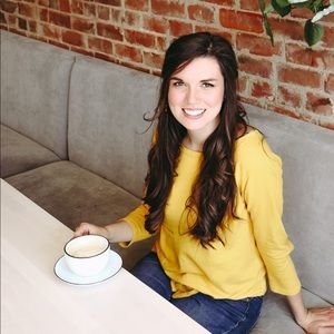Meet your Posher, Abigail